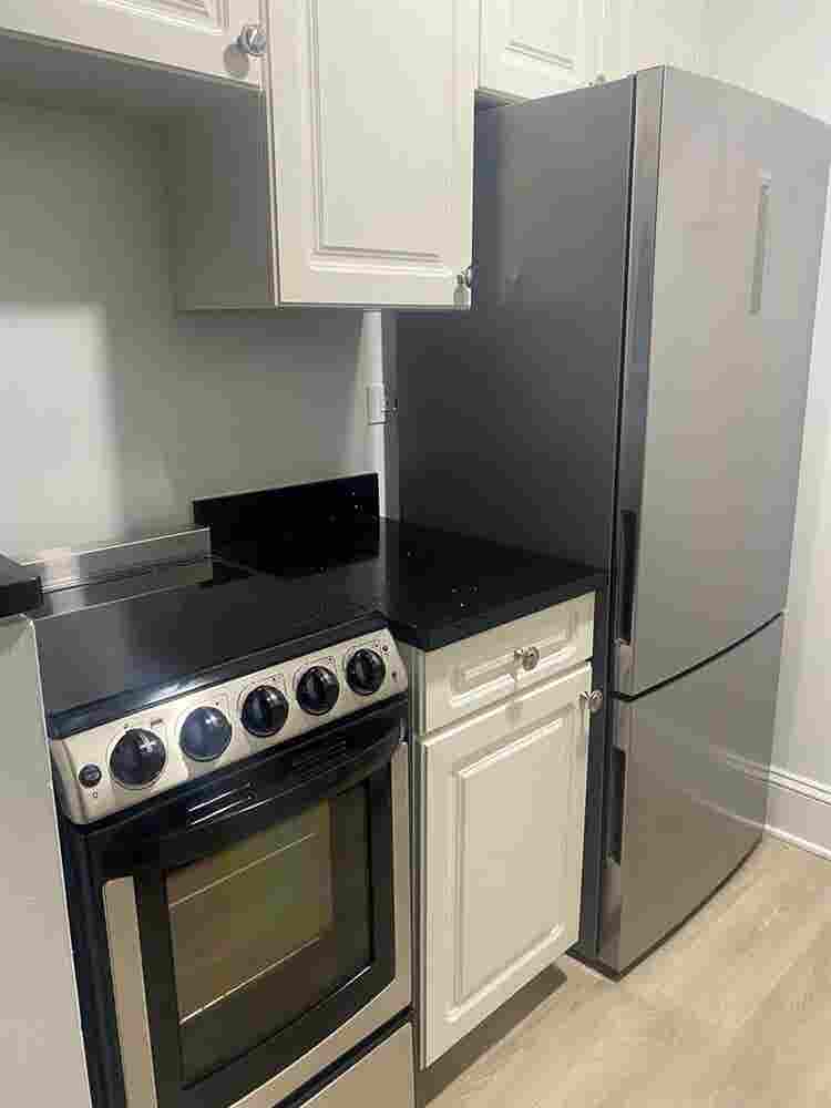✨Spacious Room in Midtown South ✨