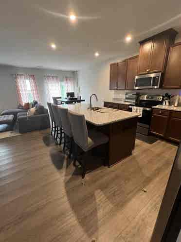 Looking for roommate!