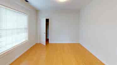 1 BR in Oakland
