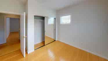 1 BR in Oakland