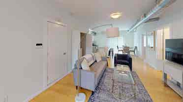 1 BR in Oakland