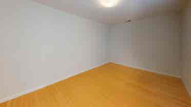 1 BR in Oakland
