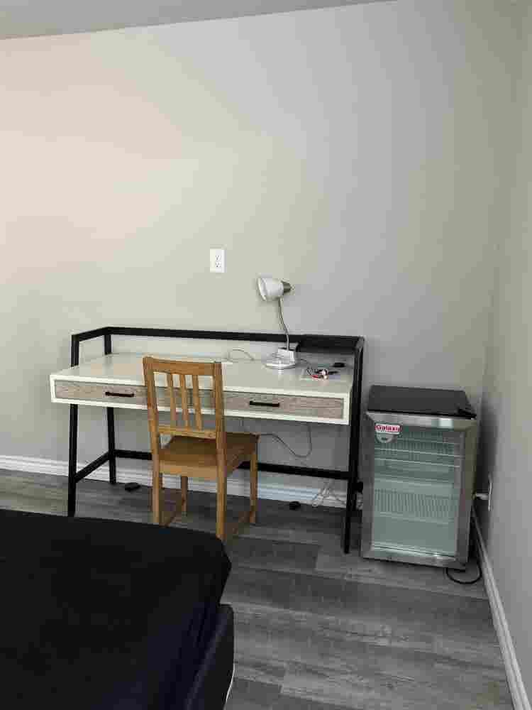 Private room with private bathroomm