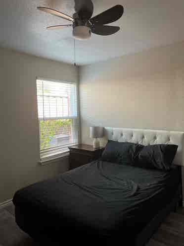 Private room with private bathroomm