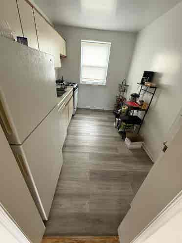 Room Open Bayside/Oakland Gardens