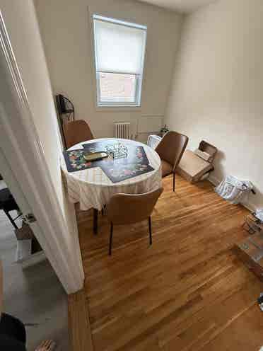 Room Open Bayside/Oakland Gardens