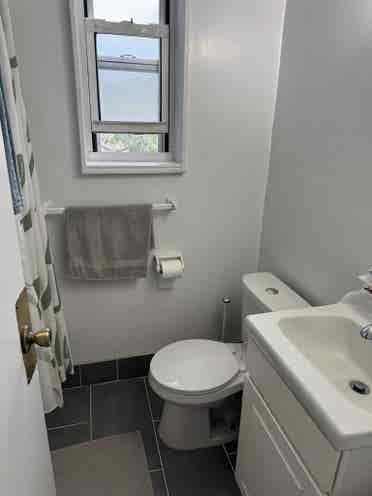 Room Open Bayside/Oakland Gardens