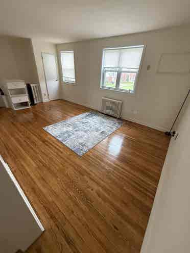 Room Open Bayside/Oakland Gardens