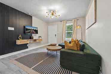 4 BR in Atlanta