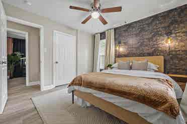 4 BR in Atlanta