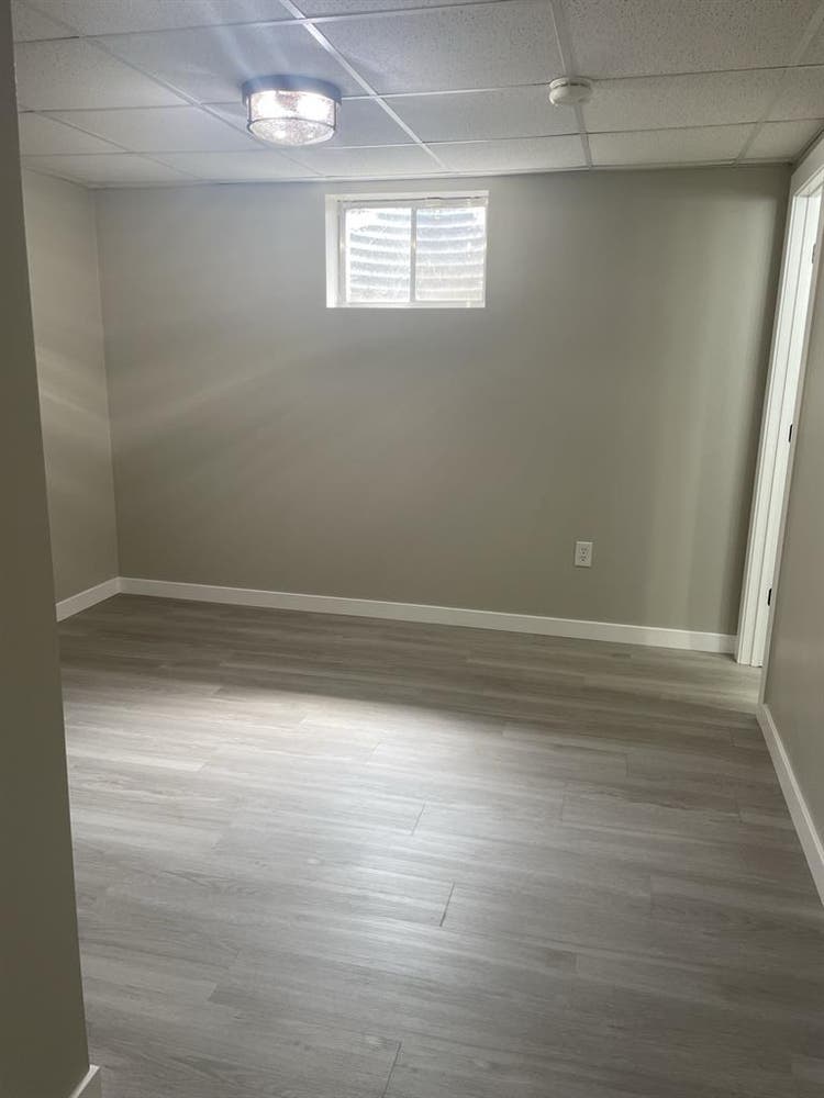 bath basement! sqft
