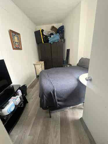 ✨Spacious Room in Midtown South✨