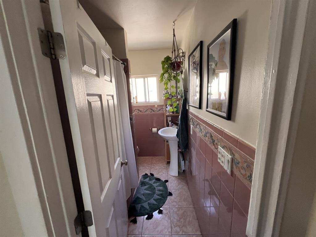 Bedroom in  bath housee