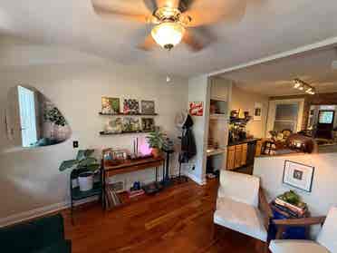 Private Room - Brick Townhome $