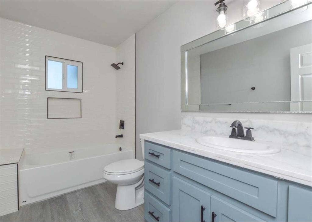 Roommates Wanted