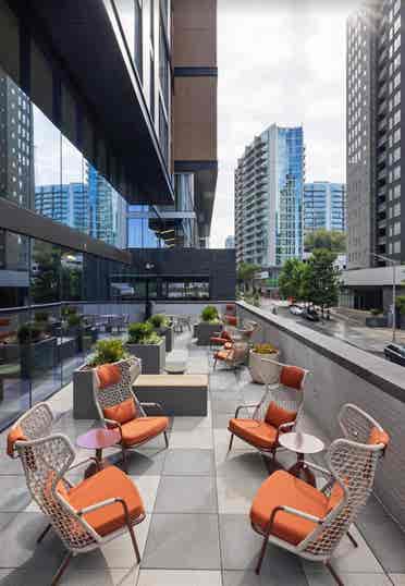 Relet/ sublease available
