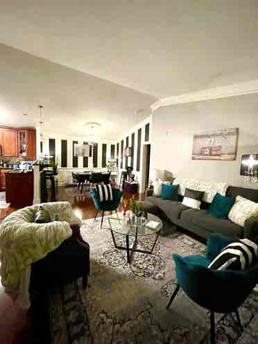 Spacious Penthouse Room