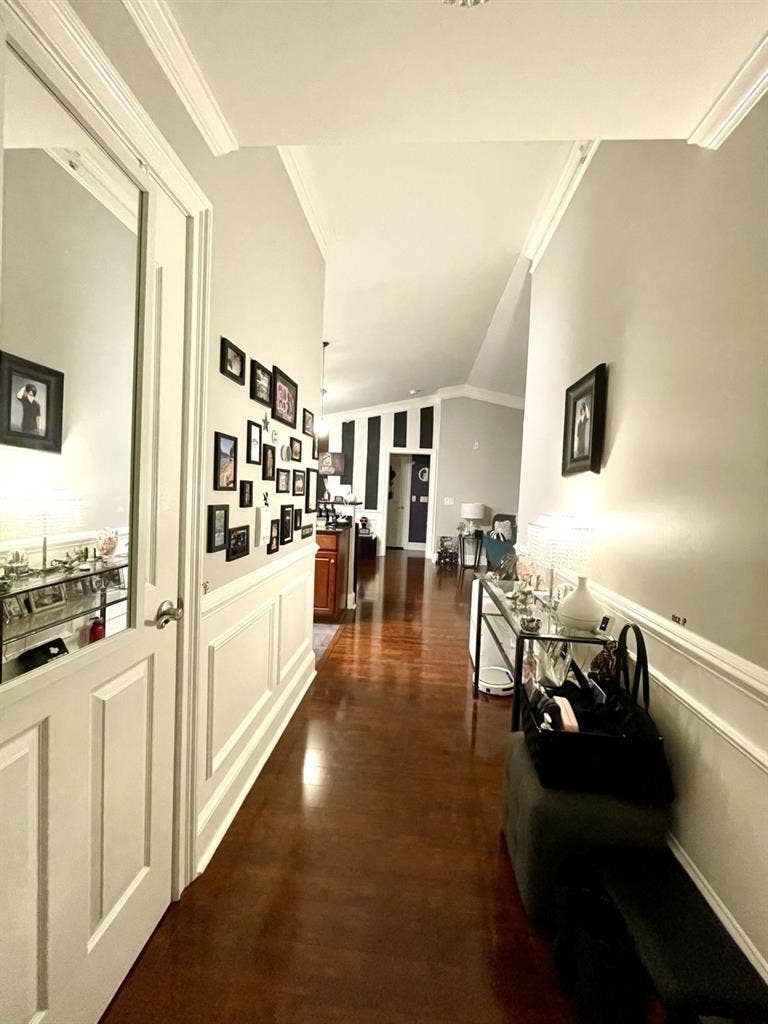 Spacious Penthouse Room
