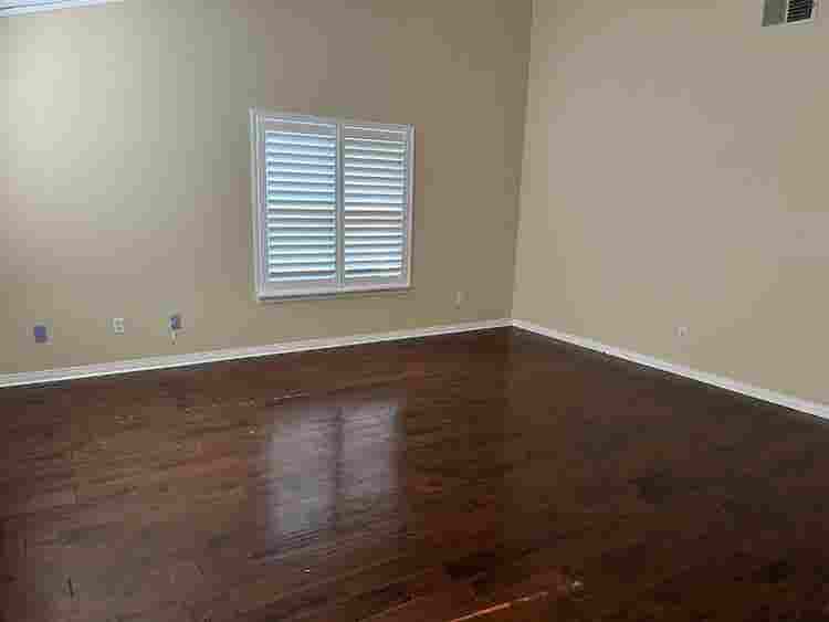 Large Room for rent (Coto de Caza)