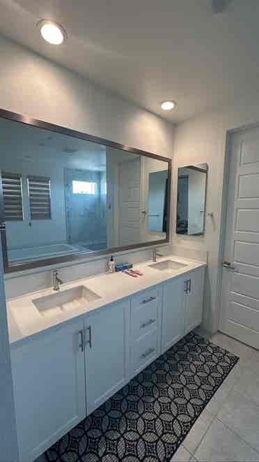 Big Bright Master bedroom in Irvine