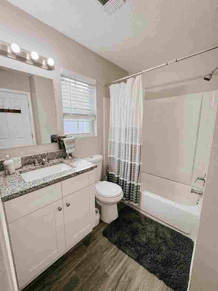 Private Room with Bathroom Norcross