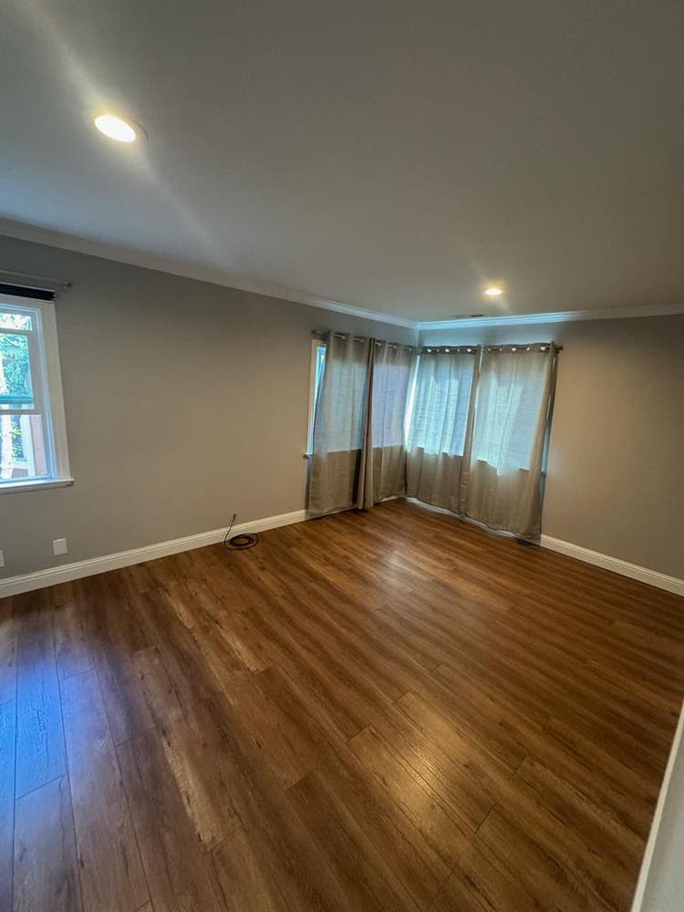 Bath Apartment near Campus