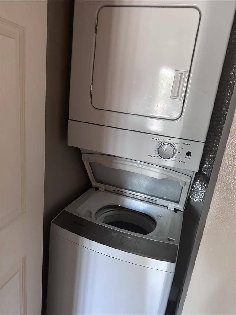 Room for rent!