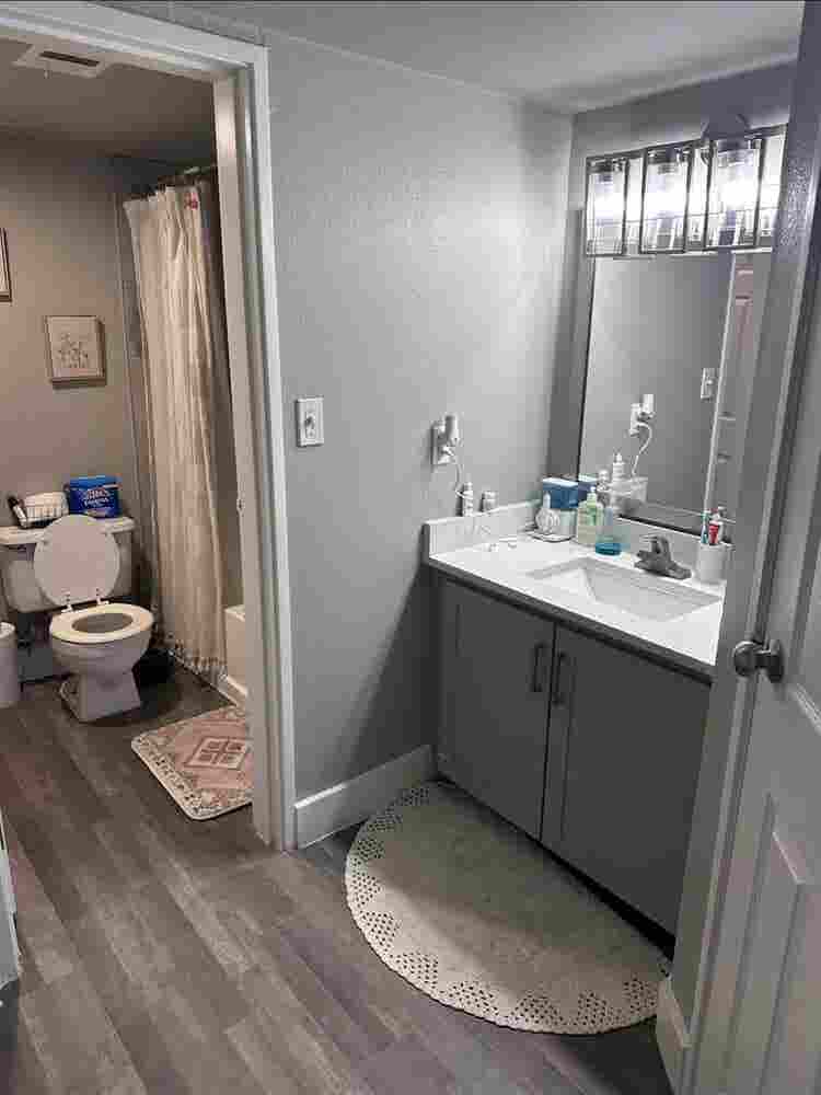Room for rent!