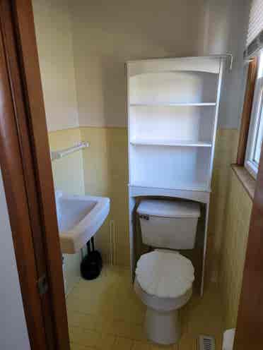 Furnished rooms  miles from UAH