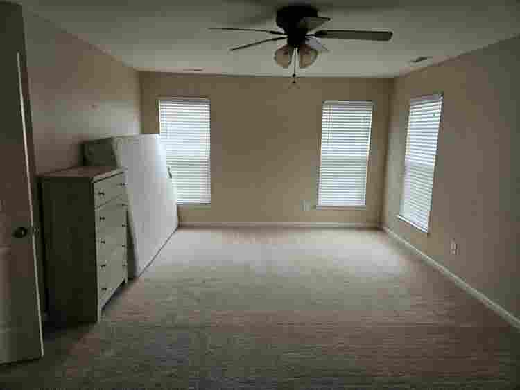 LF roommate Oct 1
