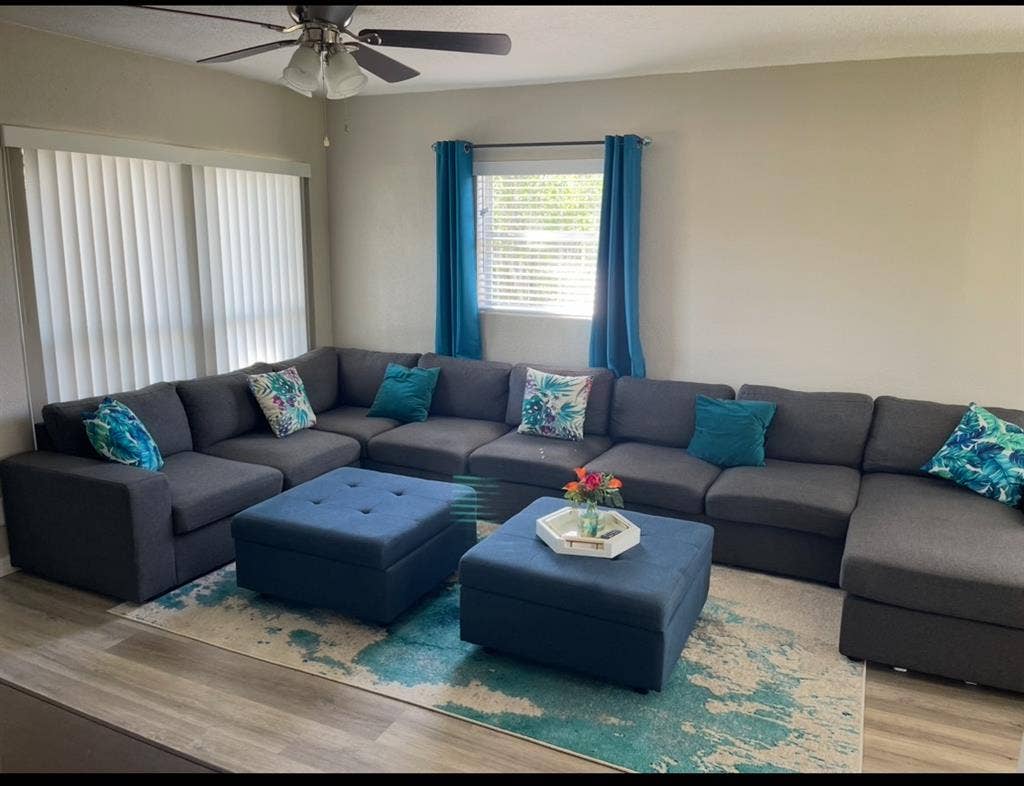 Room Near Universal Studios!