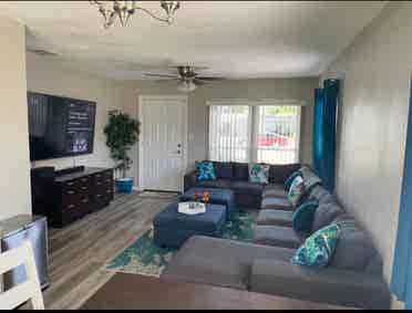 Room Near Universal Studios!