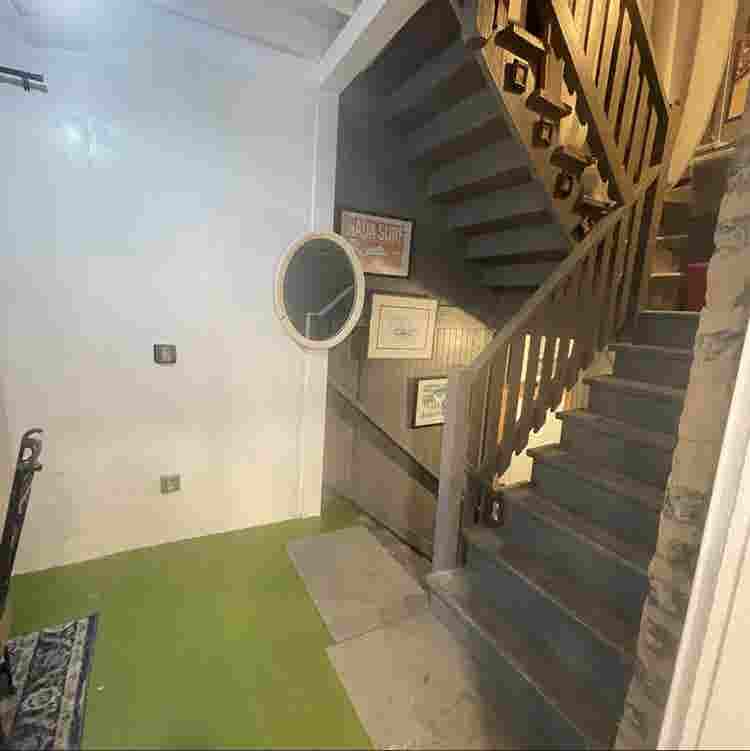 Roommate needed: bath