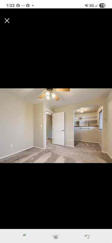 2 Rooms Available in Shared House!!