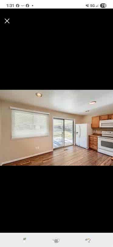 2 Rooms Available in Shared House!!