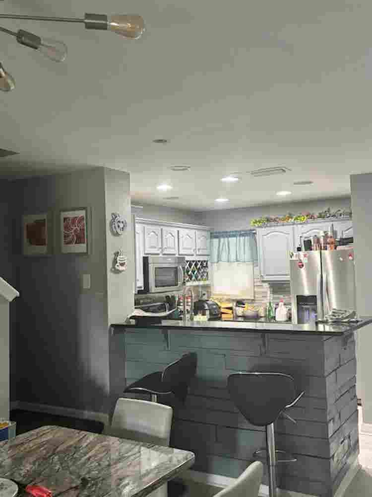 Looking for a girl Roomate!