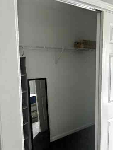 Looking for a girl Roomate!