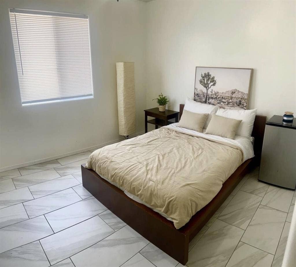 Room For Rent