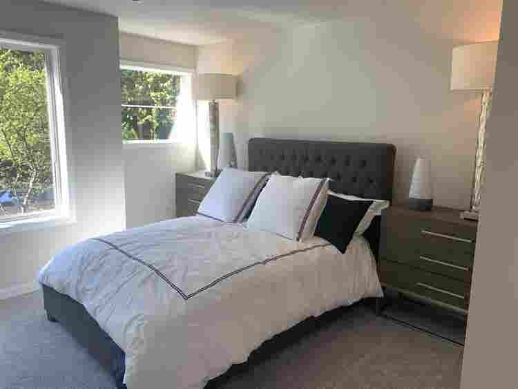 Fully furnished private room