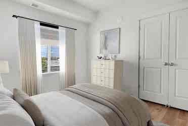 Private Bed&Full Bath for Rent
