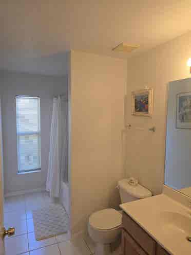 Bedrooms(s) for rent