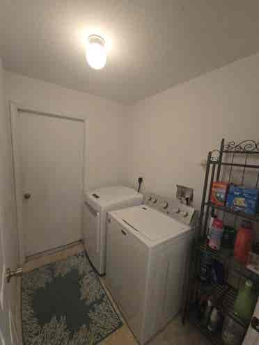 Bedrooms(s) for rent