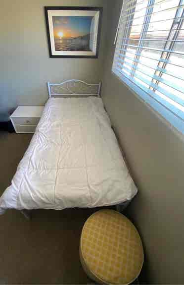 Shared room near the bay