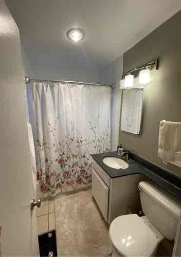 Shared room near the bay