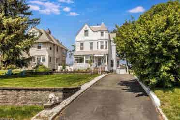 Large Bedroom in Downtown Montclair