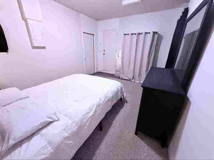 🌸$cozy Furnished Room(Ladies)
