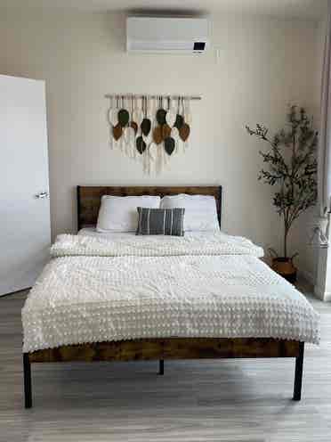 1Bed Berkeley Apt – Fully Furnished