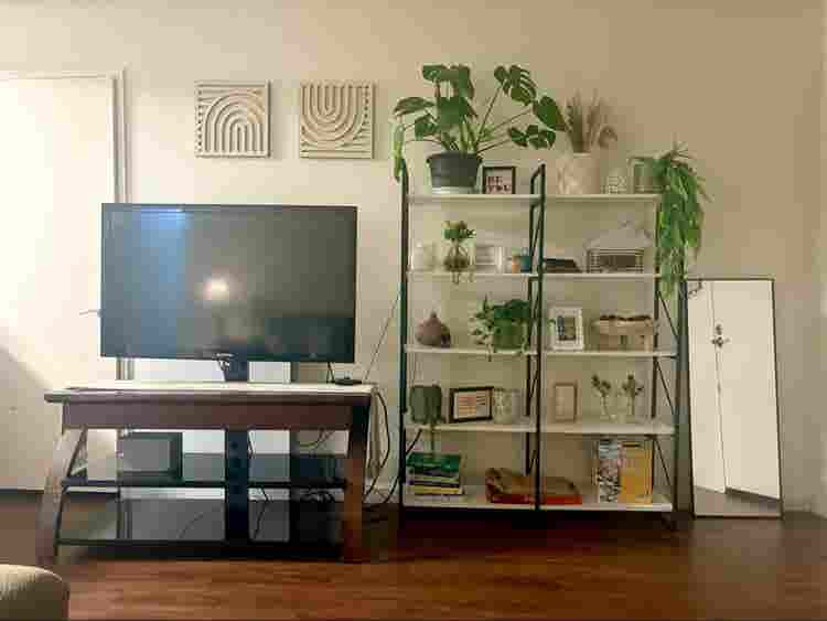 🏡 Room Available in Oceanside!