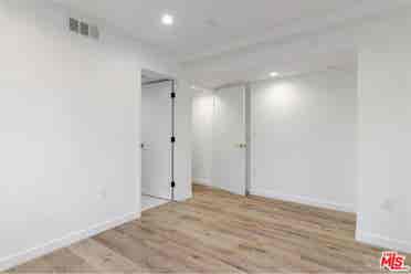 Looking for Roommates!