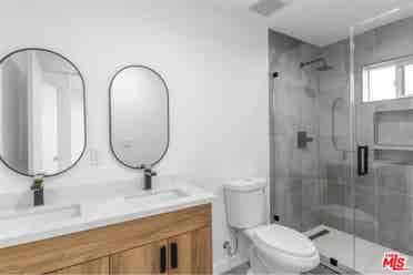 Looking for Roommates!